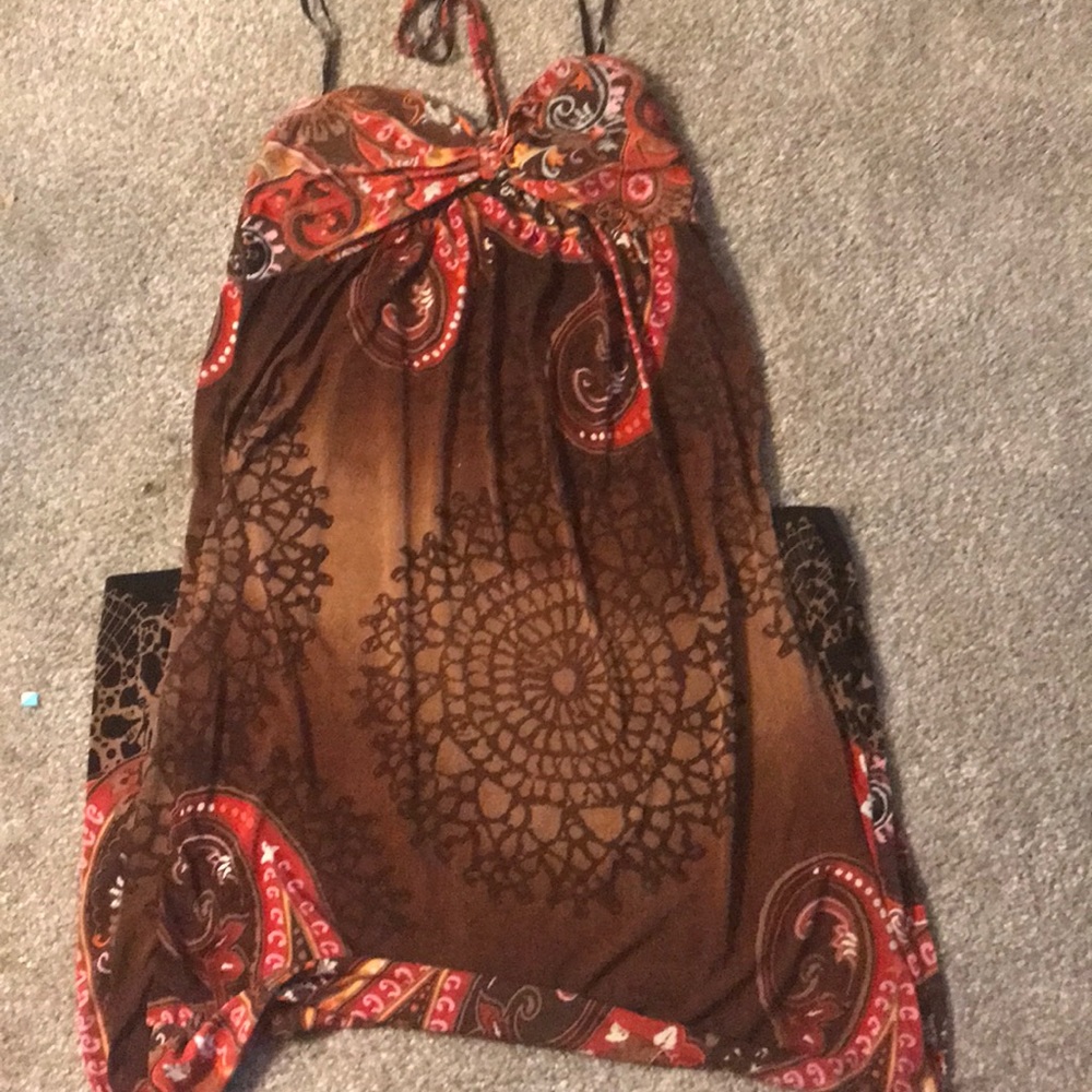 Long sleeveless dress